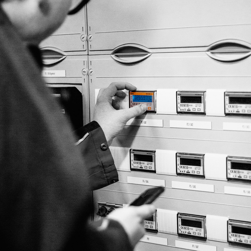 e-proof-Dienstleister-fuer-Energieversorger-und-Netzbetreiber-Essen-Zaehlermanagement-01-sw e proof Dienstleister fuer Energieversorger und Netzbetreiber Essen Zaehlermanagement 01 sw